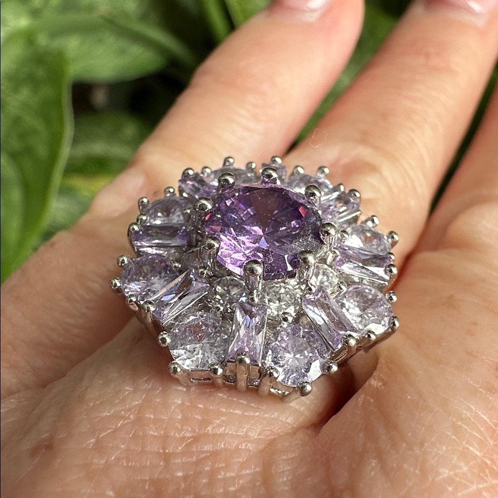 Elegant Purple and Silver Women's Ring - Picture 3 of 5